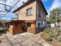 Продава ЕТАЖ ОТ КЪЩА, град София, с. Локорско • 178000 € / 348137.74 лв. • 75177509 1 — Holmes.bg Продава ЕТАЖ ОТ КЪЩА, град София, с. Локорско • 178000 € / 348137.74 лв. • 75177509 1