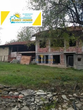 Продажба на имоти в с. Леденик, област Велико Търново - изображение 11 
