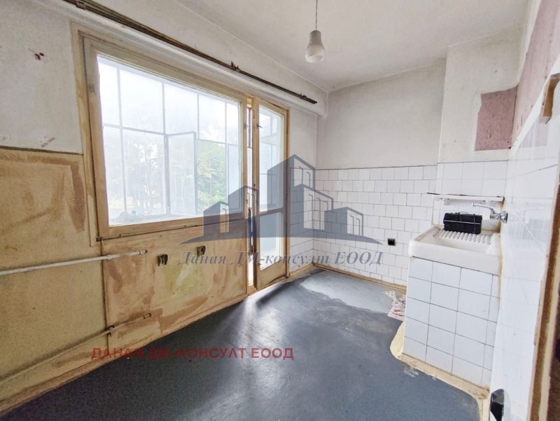 Продава 2-СТАЕН, град Шумен, Добруджански • 85000 € • 51724572 1 — Holmes.bg Продава 2-СТАЕН, град Шумен, Добруджански • 85000 € • 51724572 1