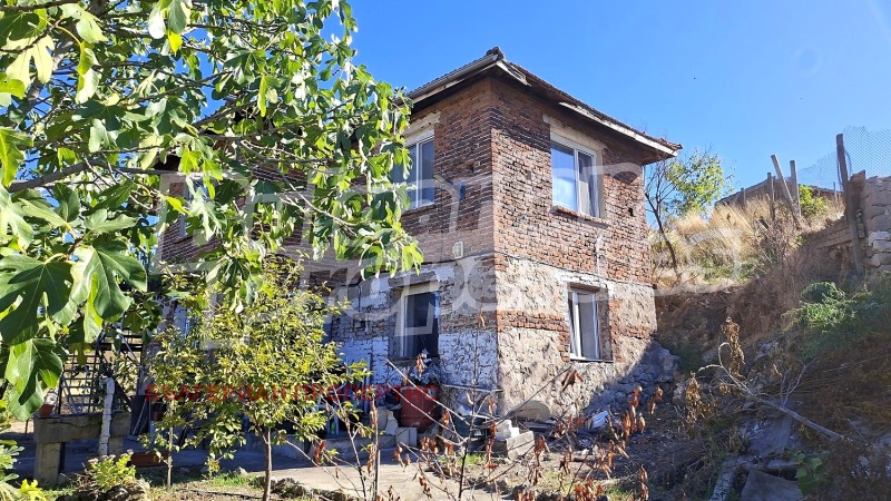 Продава КЪЩА, област Пазарджик, с. Козарско • 80000 € • 80160343 1 — Holmes.bg Продава КЪЩА, област Пазарджик, с. Козарско • 80000 € • 80160343 1