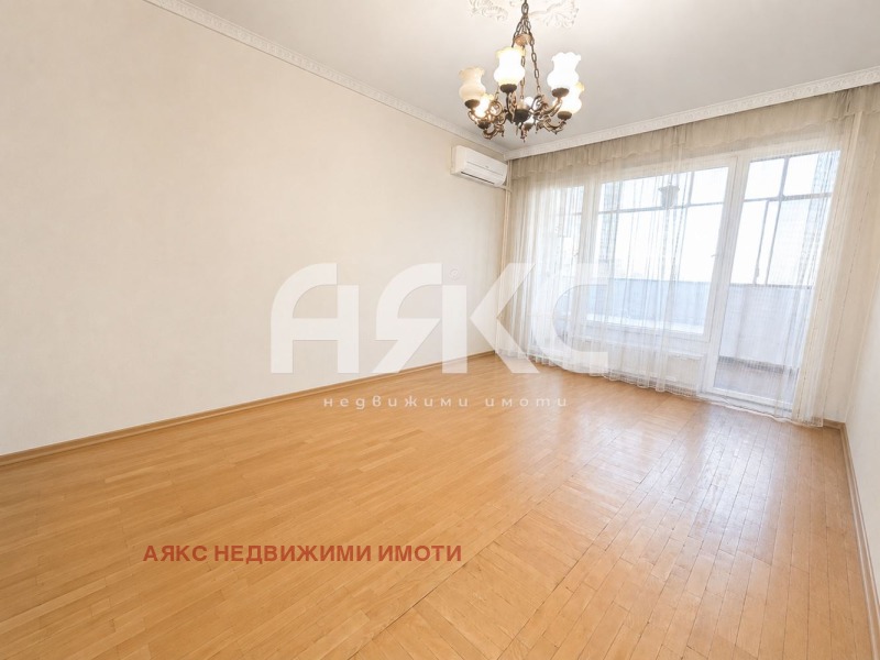 Продава 2-СТАЕН, град София, Дружба 2 • 128900 € / 252106.49 лв. • 28126824 1 — Holmes.bg Продава 2-СТАЕН, град София, Дружба 2 • 128900 € / 252106.49 лв. • 28126824 1
