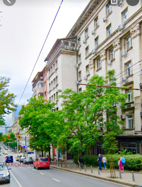 Продажба на четеристайни апартаменти в град София — страница 8 - изображение 11 