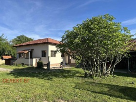 Обява Продава КЪЩА,с. Пчелище, област Велико Търново