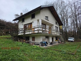 Обява Продава КЪЩА,гр. Троян, област Ловеч