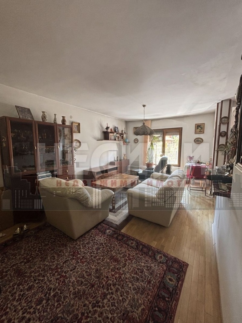 Продава 2-СТАЕН, град Русе, Център • 149900 € • 47841178 1 — Holmes.bg Продава 2-СТАЕН, град Русе, Център • 149900 € • 47841178 1