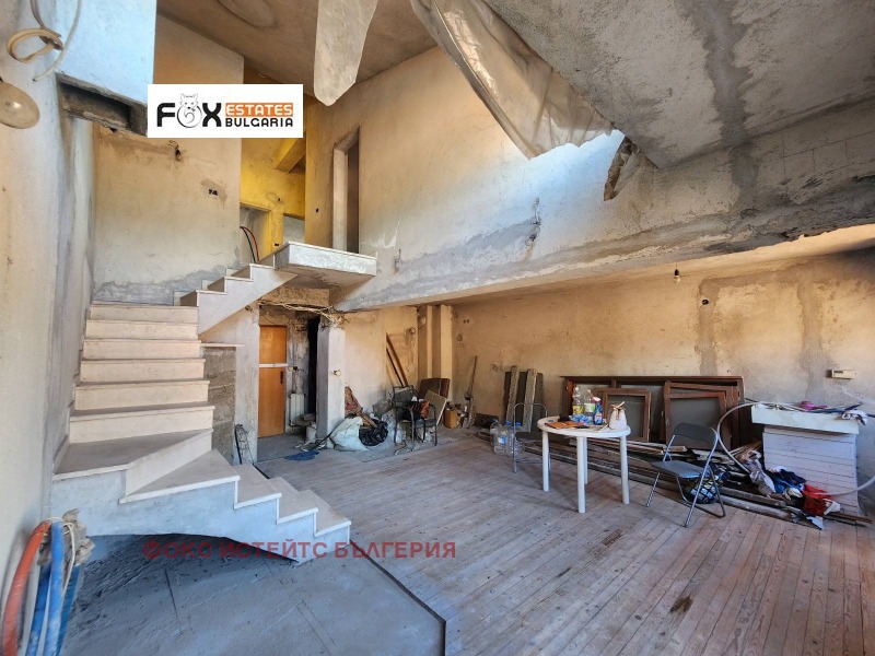 Продава МЕЗОНЕТ, град Пловдив, Център • 230000 € / 449840.90 лв. • 35624180 1 — Holmes.bg Продава МЕЗОНЕТ, град Пловдив, Център • 230000 € / 449840.90 лв. • 35624180 1