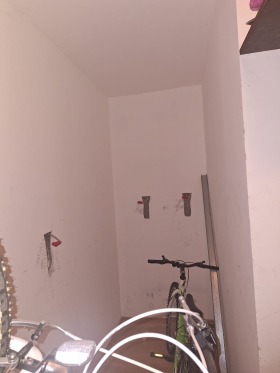 СКЛАД, 10 m2 - Holmes.bg СКЛАД, 10 m2
