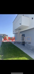 Продава КЪЩА, град Варна, м-т Ален мак • 450000 € / 880123.50 лв. • 38814004 9 — Holmes.bg Продава КЪЩА, град Варна, м-т Ален мак • 450000 € / 880123.50 лв. • 38814004 9