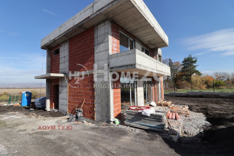 Продава КЪЩА, област София, с. Хераково • 328000 € / 641512.24 лв. • 93610768 1 — Holmes.bg Продава КЪЩА, област София, с. Хераково • 328000 € / 641512.24 лв. • 93610768 1