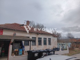 Продава къща област Варна с. Шкорпиловци - [1] 