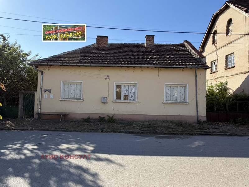 Продава КЪЩА, област Монтана, с. Лехчево • 30000 € • 47457382 1 — Holmes.bg Продава КЪЩА, област Монтана, с. Лехчево • 30000 € • 47457382 1