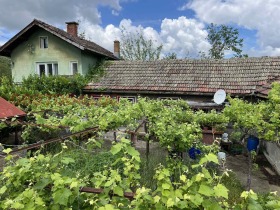 Обява Продава КЪЩА,с. Солари, област Габрово