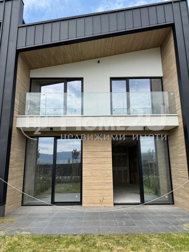 Продава КЪЩА, град София, Горубляне • 389990 € / 762754.14 лв. • 82365708 1 — Holmes.bg Продава КЪЩА, град София, Горубляне • 389990 € / 762754.14 лв. • 82365708 1