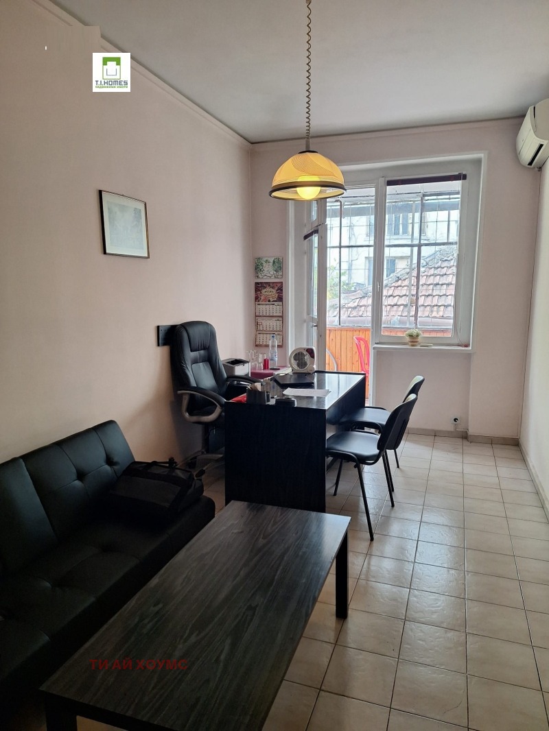 Продава 3-СТАЕН, град София, Център • 370000 € / 723657.10 лв. • 91810034 1 — Holmes.bg Продава 3-СТАЕН, град София, Център • 370000 € / 723657.10 лв. • 91810034 1