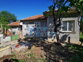 Продажба на имоти в с. Първомайци, област Велико Търново - изображение 1 