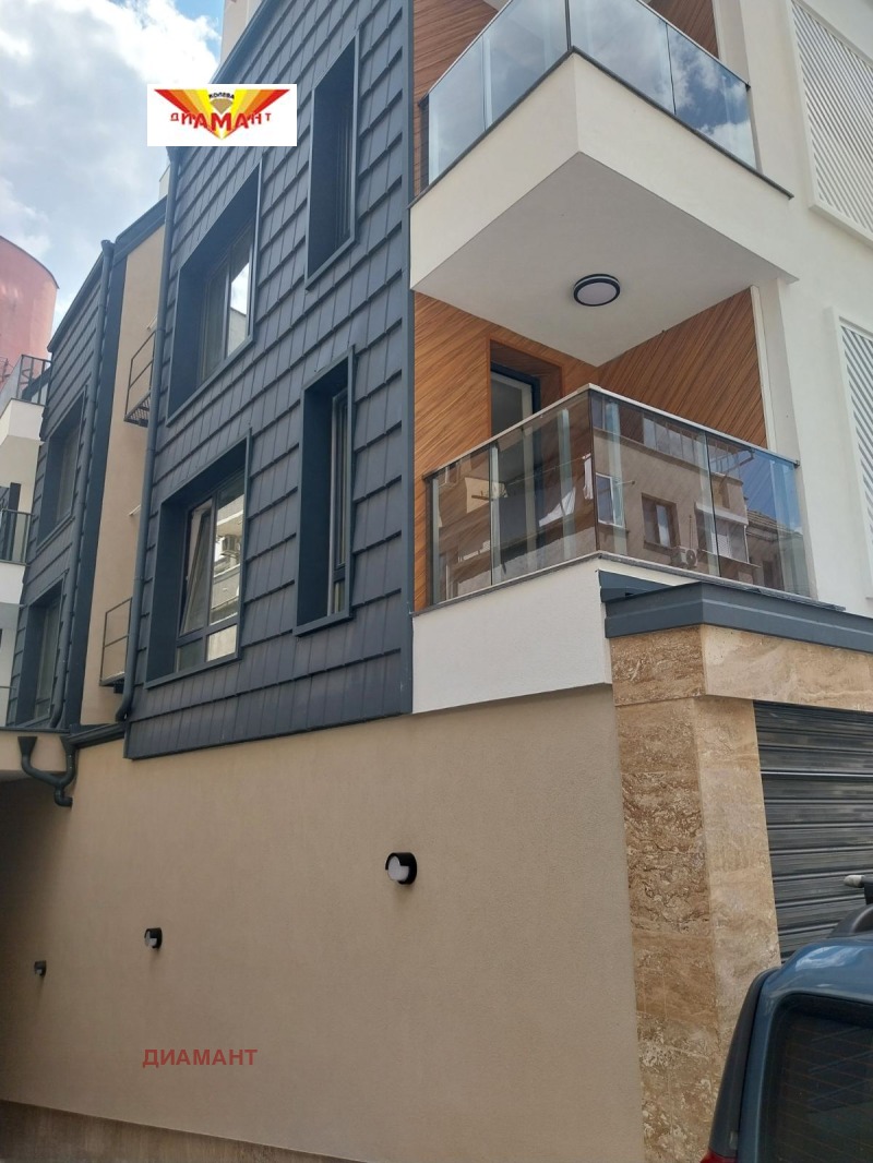 Продава 3-СТАЕН, град Стара Загора, Център • 130000 € / 254257.90 лв. • 56781435 1 — Holmes.bg Продава 3-СТАЕН, град Стара Загора, Център • 130000 € / 254257.90 лв. • 56781435 1