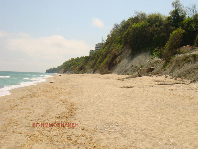 Продава ПАРЦЕЛ, област Варна, гр. Бяла • 80000 € / 156466.40 лв. • 78288048 1 — Holmes.bg Продава ПАРЦЕЛ, област Варна, гр. Бяла • 80000 € / 156466.40 лв. • 78288048 1