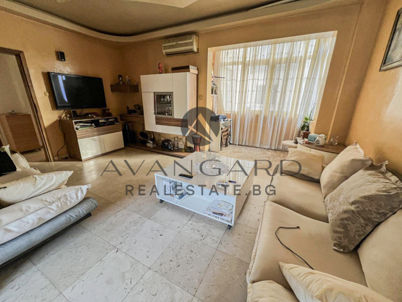 Продава 4-СТАЕН, град Пловдив, Център • 198999 € / 389208.21 лв. • 62449668 1 — Holmes.bg Продава 4-СТАЕН, град Пловдив, Център • 198999 € / 389208.21 лв. • 62449668 1