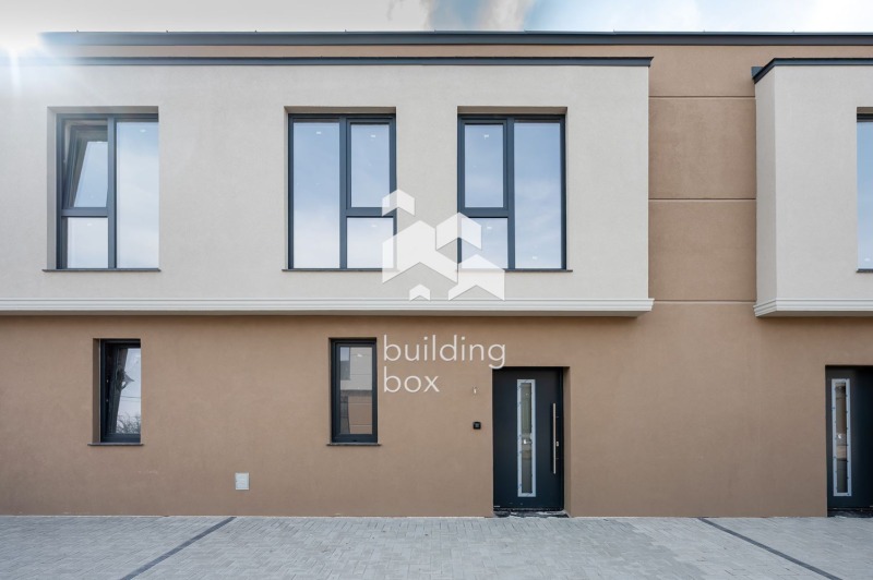Продава КЪЩА, област Пловдив, с. Маноле • 164950 € / 322614.16 лв. • 26703045 1 — Holmes.bg Продава КЪЩА, област Пловдив, с. Маноле • 164950 € / 322614.16 лв. • 26703045 1