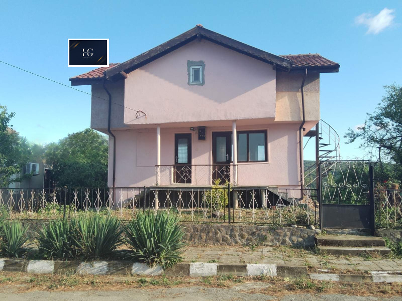 Продава КЪЩА, област Бургас, с. Приселци • 89000 € • 13960152 1 — Holmes.bg Продава КЪЩА, област Бургас, с. Приселци • 89000 € • 13960152 1