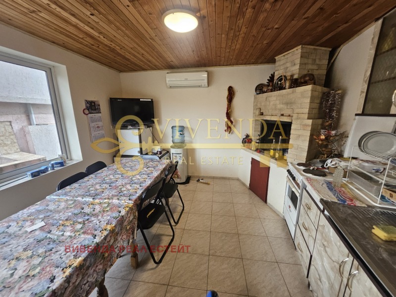 Продава КЪЩА, област Плевен, с. Тученица • 70000 € • 50169412 1 — Holmes.bg Продава КЪЩА, област Плевен, с. Тученица • 70000 € • 50169412 1