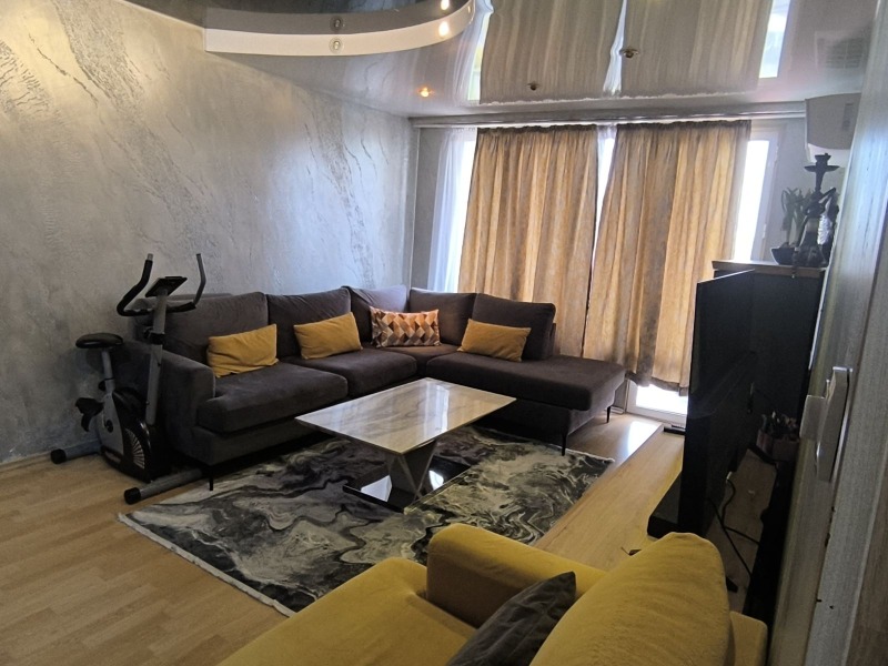 Продава 3-СТАЕН, град Стара Загора, Опълченски • 163000 € / 318800.29 лв. • 72469637 1 — Holmes.bg Продава 3-СТАЕН, град Стара Загора, Опълченски • 163000 € / 318800.29 лв. • 72469637 1