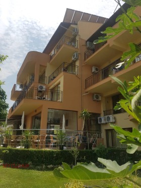 Обява Продава ХОТЕЛ,с. Лозенец, област Бургас