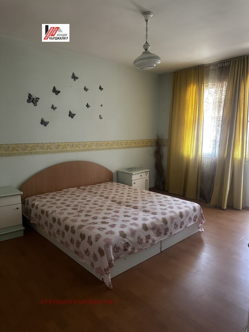 Продава МНОГОСТАЕН, град Кърджали, Възрожденци • 110000 € • 60363279 1 — Holmes.bg Продава МНОГОСТАЕН, град Кърджали, Възрожденци • 110000 € • 60363279 1