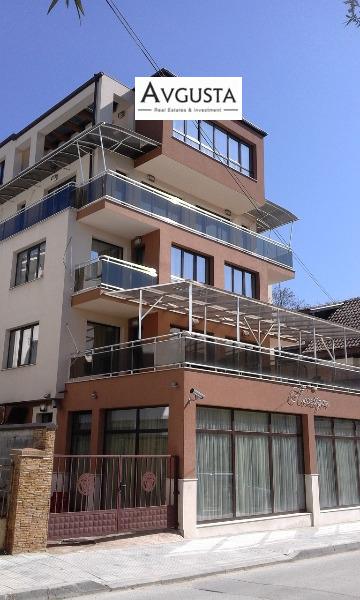 Продава  Хотел област Пловдив , гр. Хисаря , Център, 1584 кв.м | 91664309