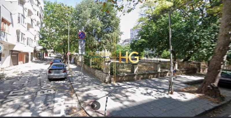 Продава ГАРАЖ, ПАРКОМЯСТО, град Варна, Спортна зала • 190000 € / 371607.70 лв. • 43621111 1 — Holmes.bg Продава ГАРАЖ, ПАРКОМЯСТО, град Варна, Спортна зала • 190000 € / 371607.70 лв. • 43621111 1