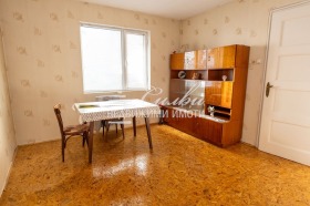 Продажба на етажи от къща в град Шумен - изображение 1 