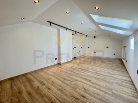 Обява Продава 3-СТАЕН,град Варна, Център