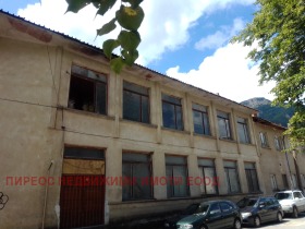Продажба на промишлени помещения в област Ловеч - изображение 1 