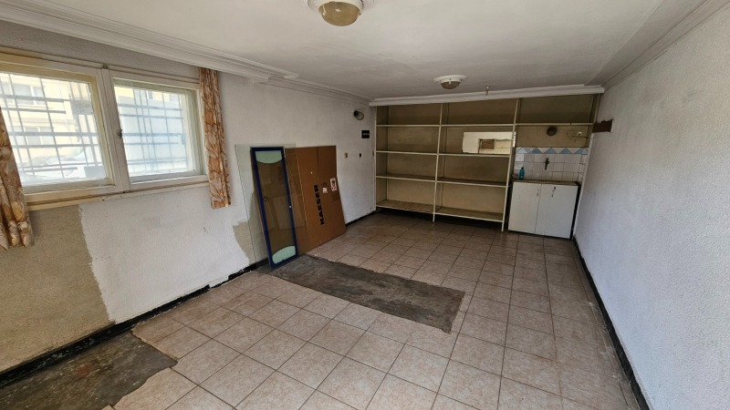 Продава ГАРАЖ, ПАРКОМЯСТО, град Разград, Възраждане • 33000 € • 44875072 1 — Holmes.bg Продава ГАРАЖ, ПАРКОМЯСТО, град Разград, Възраждане • 33000 € • 44875072 1