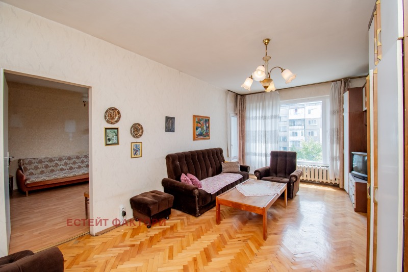 Продава 3-СТАЕН, град София, Борово • 219000 € / 428326.77 лв. • 81962292 1 — Holmes.bg Продава 3-СТАЕН, град София, Борово • 219000 € / 428326.77 лв. • 81962292 1