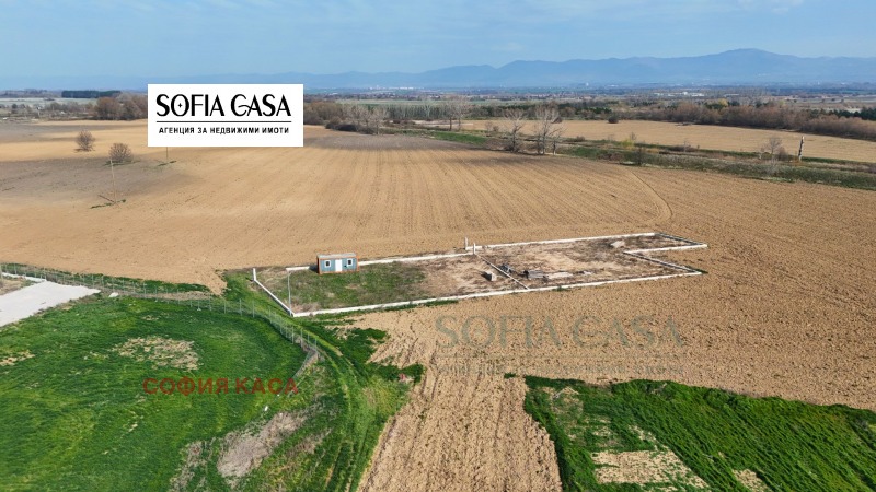 Продава ПАРЦЕЛ, област София, с. Равно поле • 270000 € / 528074.10 лв. • 50510386 1 — Holmes.bg Продава ПАРЦЕЛ, област София, с. Равно поле • 270000 € / 528074.10 лв. • 50510386 1