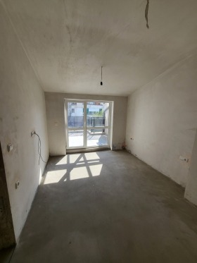 Обява Продава 4-СТАЕН,град Плевен, Идеален център