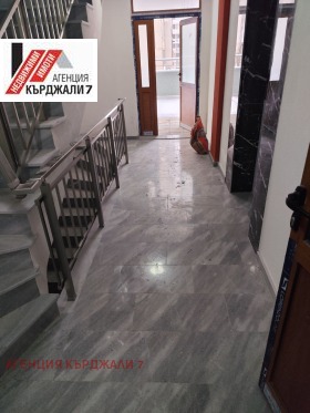 Обява Продава 2-СТАЕН,град Кърджали, Възрожденци