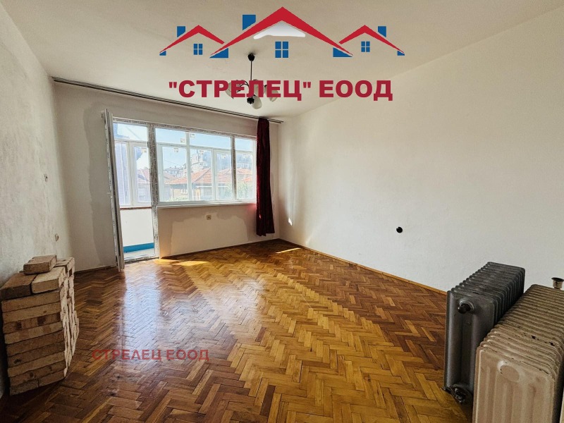 Продава 3-СТАЕН, град Добрич, Кралска зона • 97000 € / 189715.51 лв. • 62932571 1 — Holmes.bg Продава 3-СТАЕН, град Добрич, Кралска зона • 97000 € / 189715.51 лв. • 62932571 1