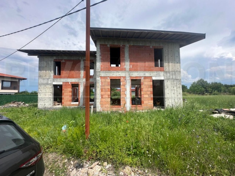 Продава КЪЩА, област София, с. Пролеша • 339000 € / 663026.37 лв. • 20207163 1 — Holmes.bg Продава КЪЩА, област София, с. Пролеша • 339000 € / 663026.37 лв. • 20207163 1