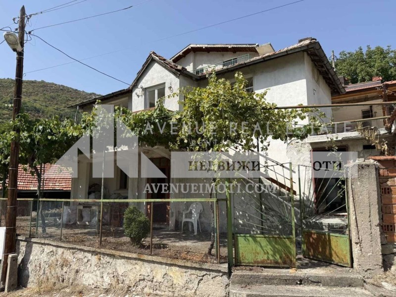 Продава КЪЩА, област Пловдив, с. Орешец • 85000 € • 68152104 1 — Holmes.bg Продава КЪЩА, област Пловдив, с. Орешец • 85000 € • 68152104 1