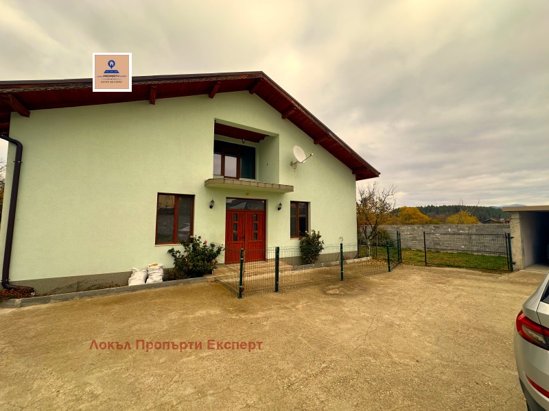 Продава КЪЩА, област Благоевград, с. Баня • 330000 € / 645423.90 лв. • 67447212 1 — Holmes.bg Продава КЪЩА, област Благоевград, с. Баня • 330000 € / 645423.90 лв. • 67447212 1