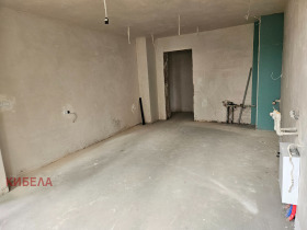 Обява Продава 2-СТАЕН,град Плевен, Широк център