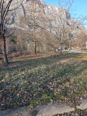 ПАРЦЕЛ, 4 200 m2 - Holmes.bg ПАРЦЕЛ, 4 200 m2