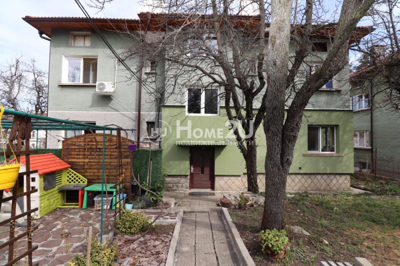 Продава ЕТАЖ ОТ КЪЩА, град София, Карпузица • 169990 € / 332471.54 лв. • 26290225 1 — Holmes.bg Продава ЕТАЖ ОТ КЪЩА, град София, Карпузица • 169990 € / 332471.54 лв. • 26290225 1