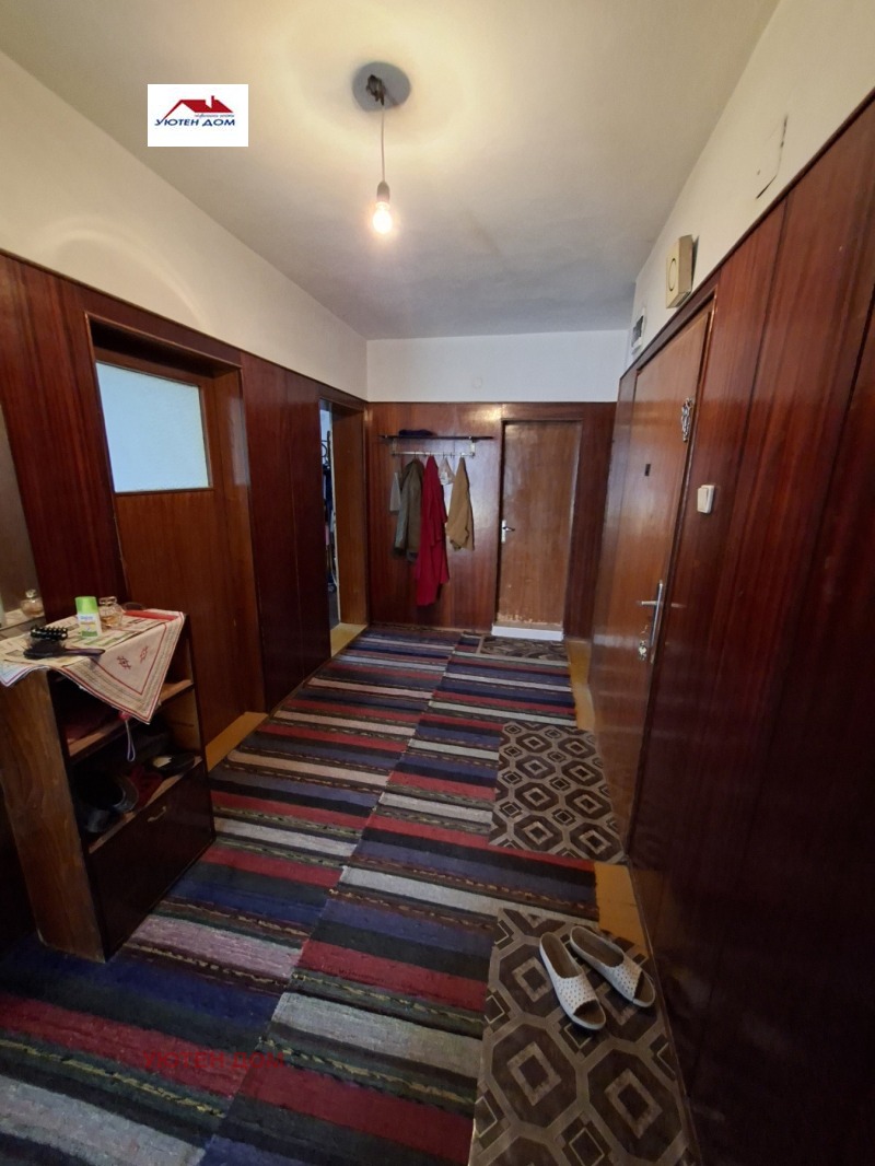 Продава ЕТАЖ ОТ КЪЩА, област Шумен, гр. Нови пазар • 109000 € • 45491488 1 — Holmes.bg Продава ЕТАЖ ОТ КЪЩА, област Шумен, гр. Нови пазар • 109000 € • 45491488 1