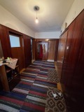 Продава Етаж от къща област Шумен , гр. Нови пазар , 128 кв.м | 16498934 — Imoti.com Продава Етаж от къща област Шумен , гр. Нови пазар , 128 кв.м | 16498934
