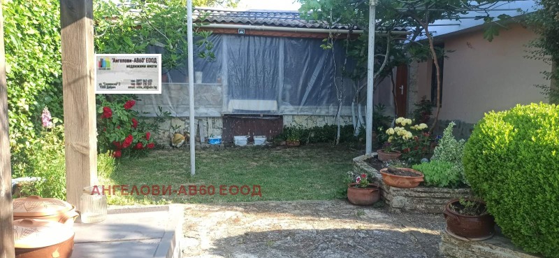 Продава ВИЛА, област Добрич, с. Топола • 150000 € • 46284502 1 — Holmes.bg Продава ВИЛА, област Добрич, с. Топола • 150000 € • 46284502 1