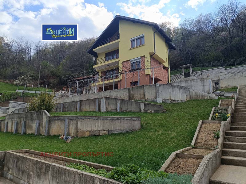 Продава КЪЩА, област Габрово, гр. Трявна • 115000 € / 224920.45 лв. • 75950441 1 — Holmes.bg Продава КЪЩА, област Габрово, гр. Трявна • 115000 € / 224920.45 лв. • 75950441 1