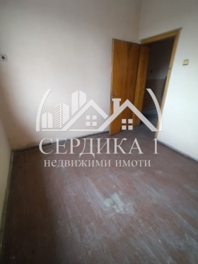 Продажба на имоти в гр. Кочериново, област Кюстендил - изображение 3 